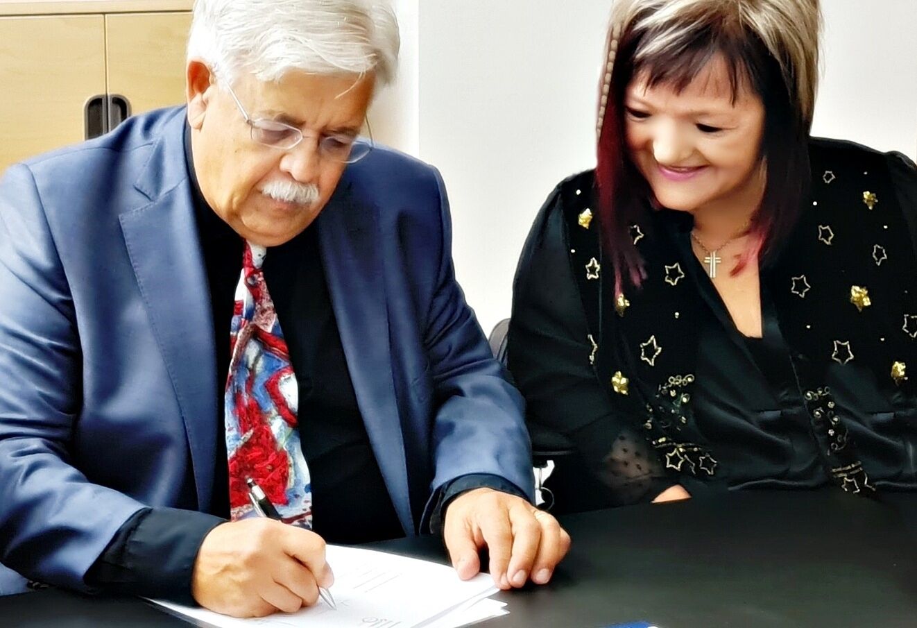 Marianne Hengl, RollOn Austria, DDr. Paul Hougnon, Präsident der Tiroler Zahnärztekammer. hinten - von links nach rechts: •	Mag. Christian Putschner, ÖGK Landesstelle Tirol, Mag. Ulli Pizzignacco-Widerhofer, Lebenshilfe Tirol