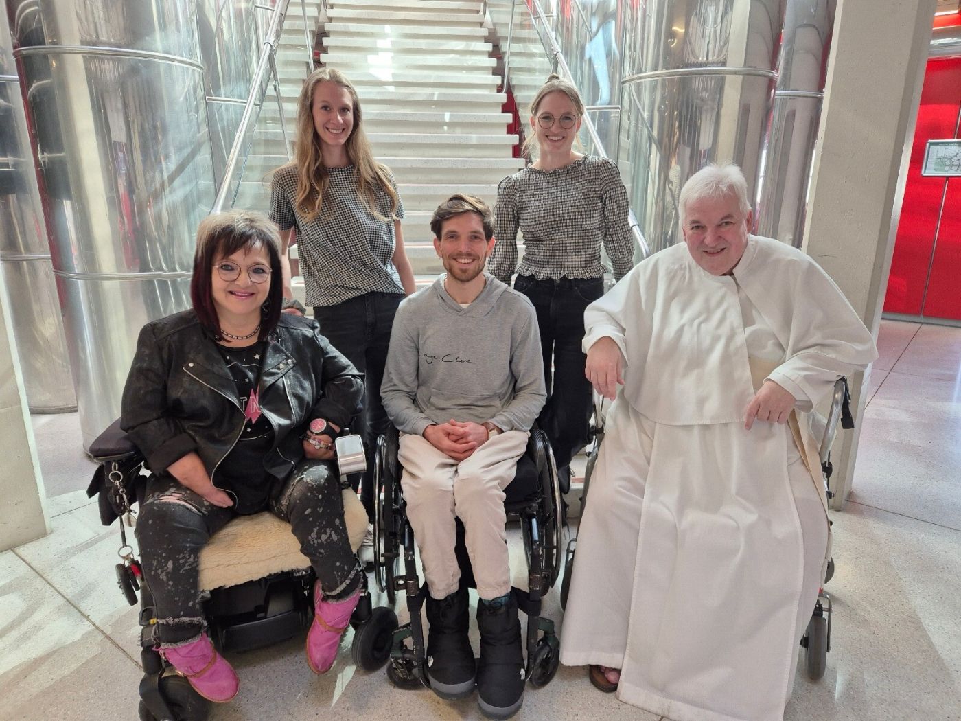 hinten-stehend: Lisa Zöhrer, Diana Foidl; vorne-sitzend: Marianne Hengl, Martin Hörz-Weber und Martin Riederer