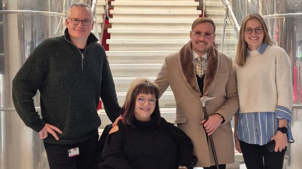 Antonio La Regina ist Gast von Marianne Hengl und Diana Foidl in ORF Radio Tirol "Stehaufmenschen"