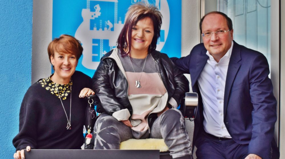 Große Weihnachtsspende an den Verein RollOn Austria