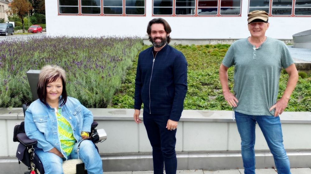 Offene Wunden von Kopf bis Fuß und Schmerzen Tag und Nacht. Neurodermitis und über 900 Allergien haben sein Leben schon als Kleinkind zur Hölle gemacht.