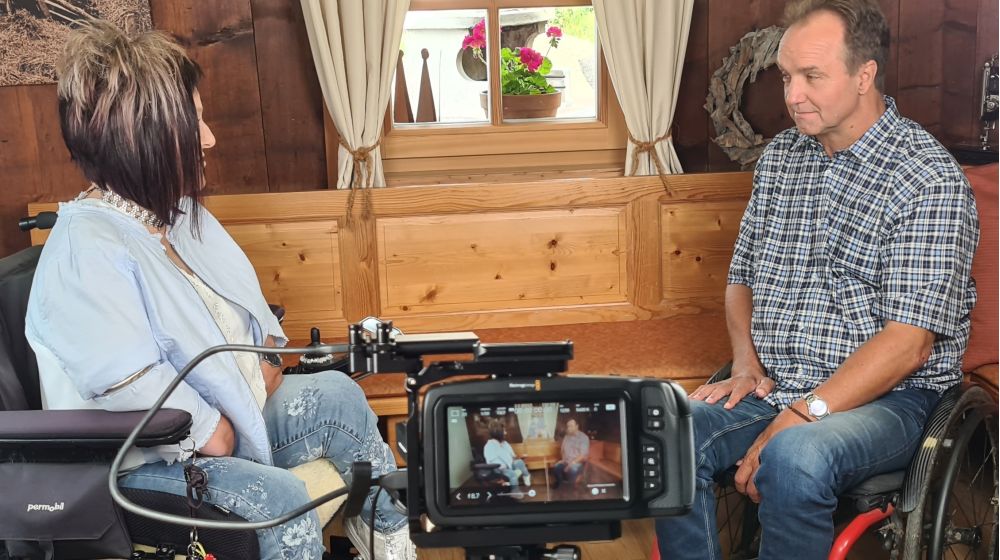 ORF 2 - Stehaufmenschen