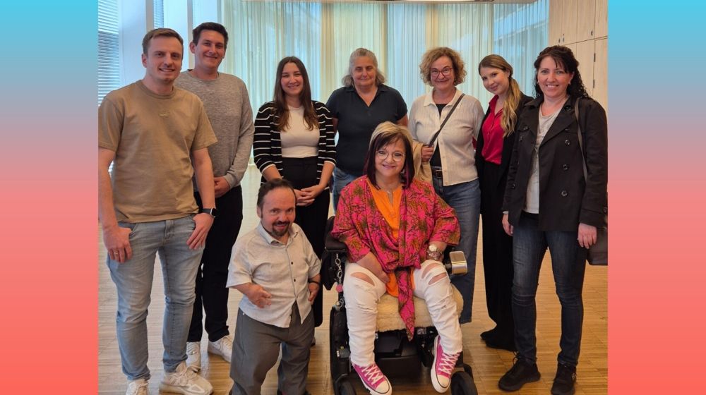 Marianne Hengl und Workshop-Teilnehmer:innen